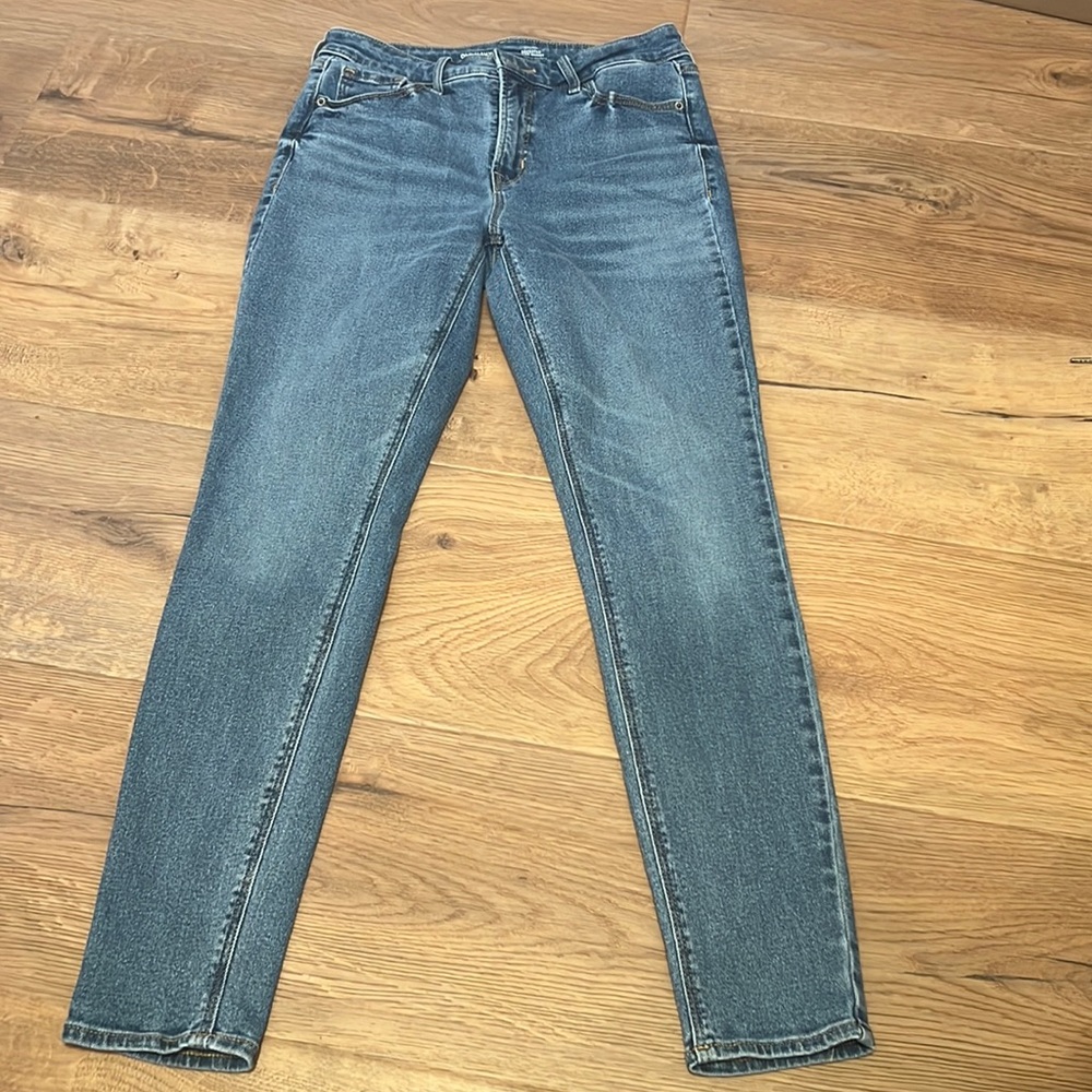 Old Navy Rockstar Super Skinny Jeans